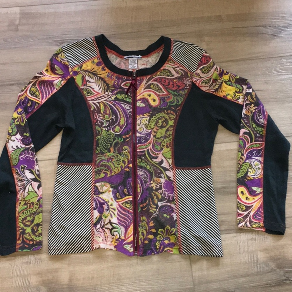 Mirror Image Zip Up Top Size M